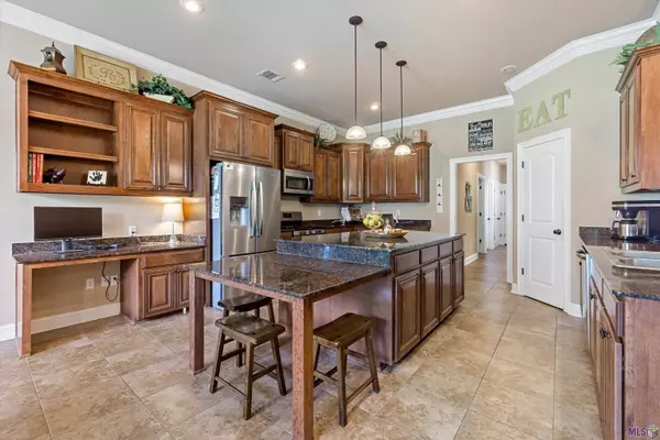 14501 STONEGATE MANOR DR, Gonzales, LA 70737