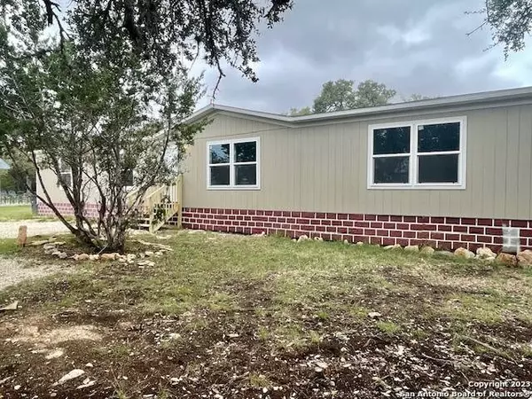 527 PR 1501, Bandera, TX 78003