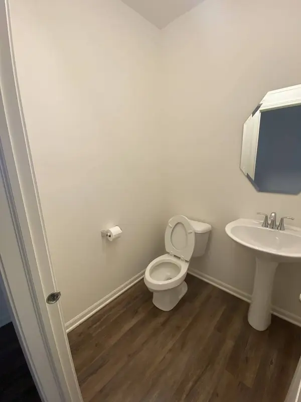 1009 Draper Road, Mchenry, IL 60050