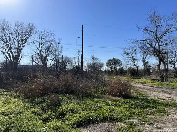 1885 STATE HIGHWAY 46, New Braunfels, TX 78130-1967