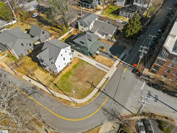 12 Perry Avenue, Greenville, SC 29601