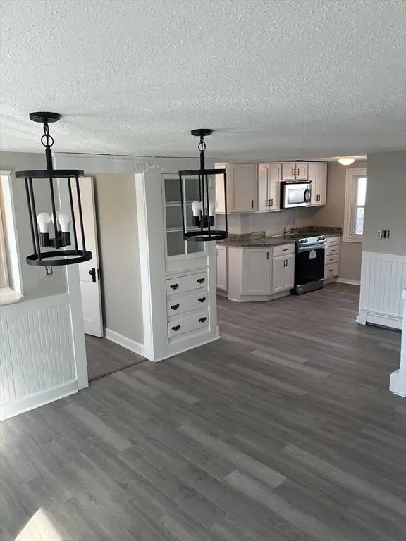 127 West St, Gardner, MA 01440