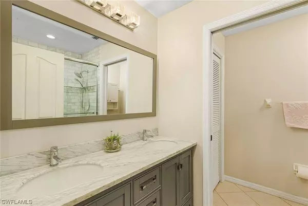 11911 Prince Charles CT, Cape Coral, FL 33991