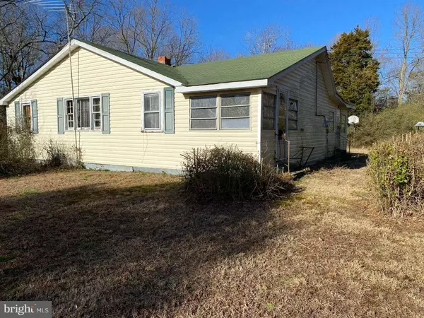 10061 KINGS, Montross, VA 22520