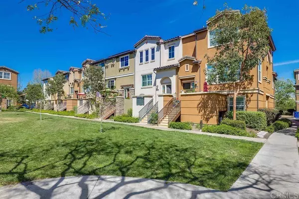 10177 Star Magnolia LN, Santee, CA 92071