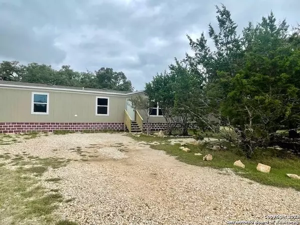 527 PR 1501, Bandera, TX 78003