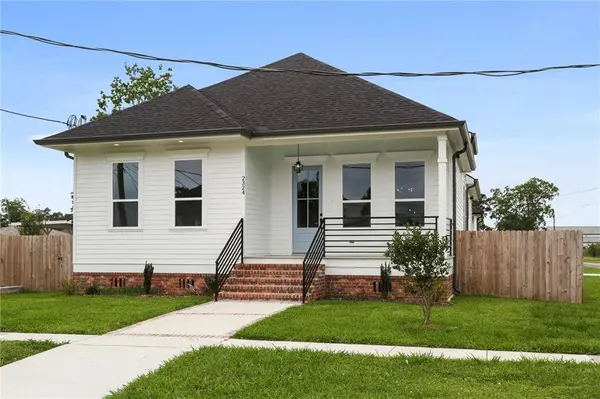 2324 AYCOCK ST, Arabi, LA 70032