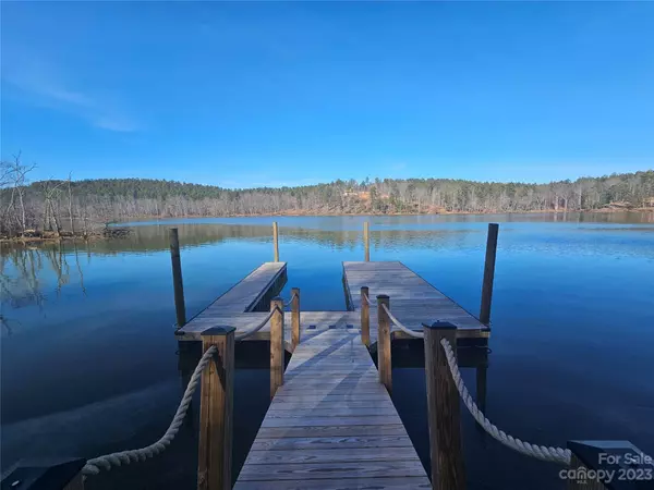 524 Settings BLVD, Valdese, NC 28690