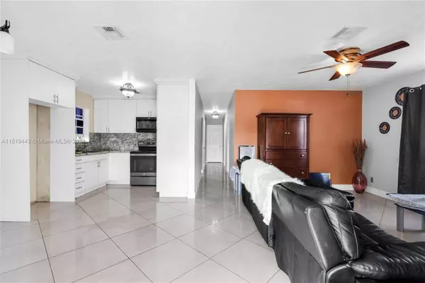 2345 Superior St, Opa-locka, FL 33054