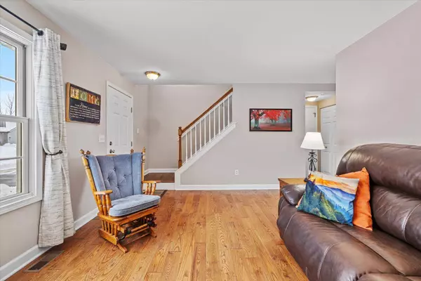 1014 Pheasant Dr, Genoa City, WI 53128