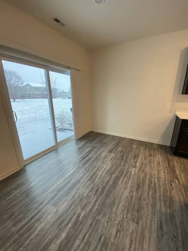 1208 Draper Road, Mchenry, IL 60050