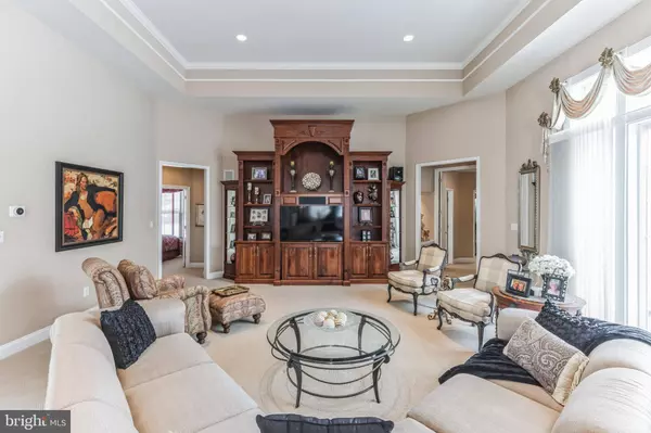 22 VILLAGIO CT, Cherry Hill, NJ 08003