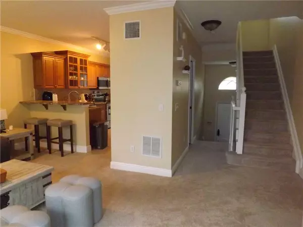 1640 42nd SQ #104, Vero Beach, FL 32960