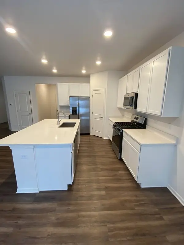 1009 Draper Road, Mchenry, IL 60050