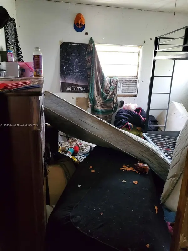 5504 12th St E, Bradenton, FL 34203