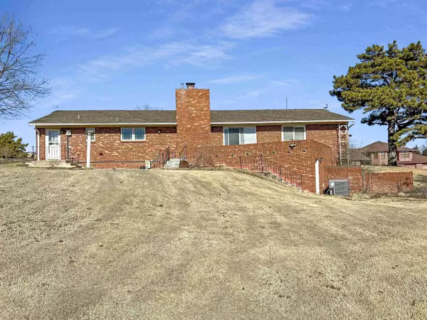 521 Lake Drive, Alva, OK 73717