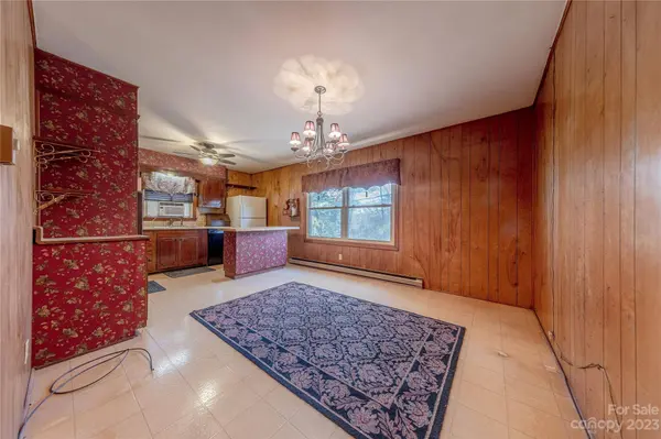 1114 University DR, Lancaster, SC 29720