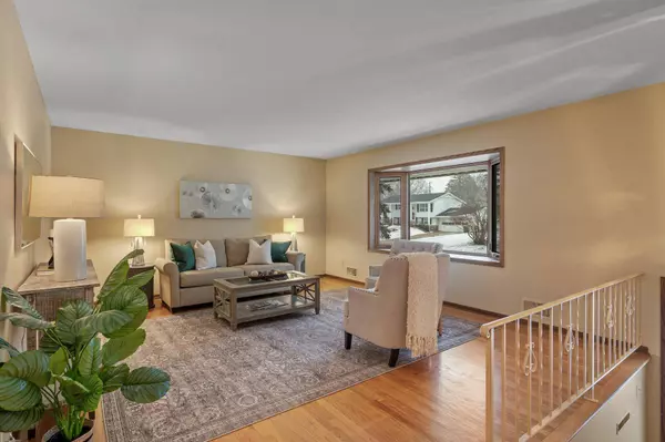 3443 Churchill ST, Shoreview, MN 55126