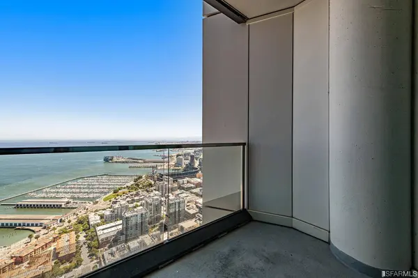 425 1st ST, San Francisco, CA 94105