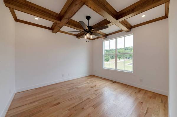 1217 Cliff Amos Rd, Spring Hill, TN 37174