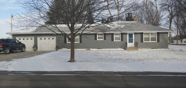 105 16th ST E, Glencoe, MN 55336