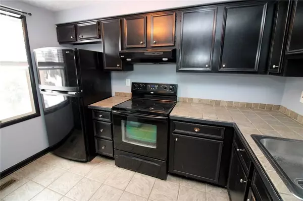 7616 Lafayette Sq, Aliquippa, PA 15001