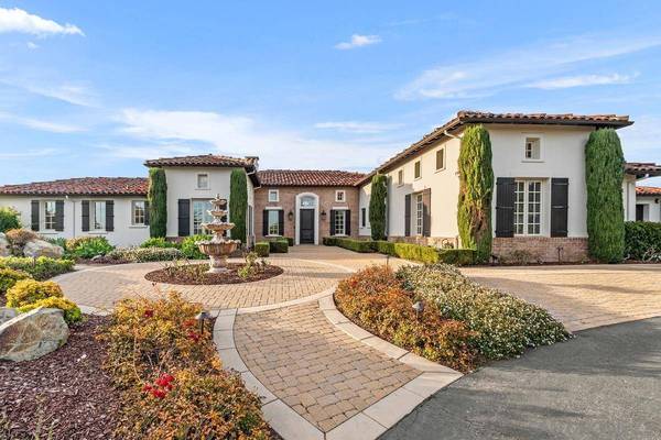 7996 Villas, San Diego, CA 92127