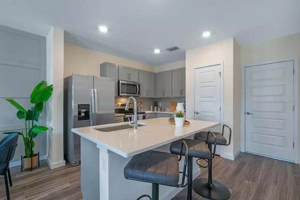 565 JOHN L MICA WAY, Longwood, FL 32750