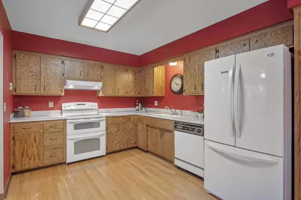 3443 Churchill ST, Shoreview, MN 55126