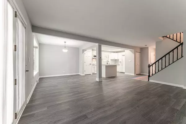 144 Pamela DR, Bolingbrook, IL 60440