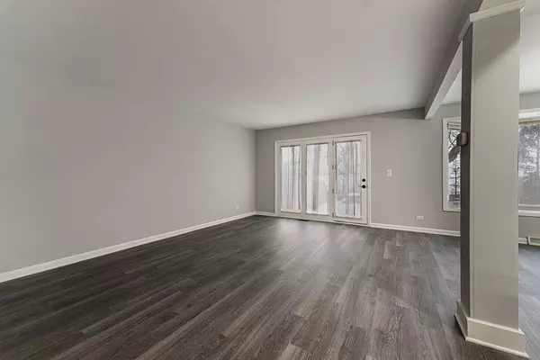 144 Pamela DR, Bolingbrook, IL 60440