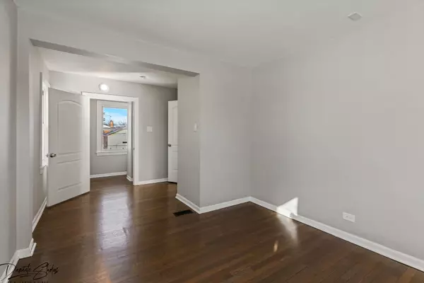 343 Frederick Avenue, Bellwood, IL 60104