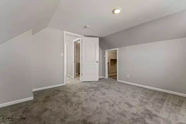 343 Frederick Avenue, Bellwood, IL 60104