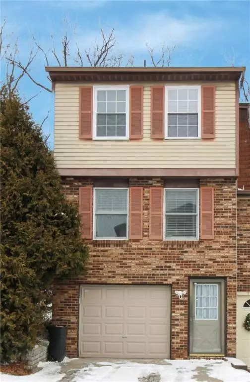 7616 Lafayette Sq, Aliquippa, PA 15001