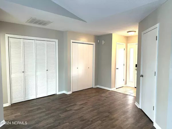 124 Broadleaf Drive, Jacksonville, NC 28546