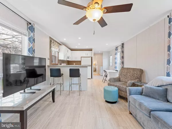 5043 ENGLISH CREEK AVE #BIRCH #30, Egg Harbor Township, NJ 08234