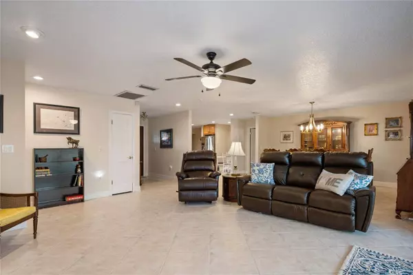 6117 DONEGAL DR, Orlando, FL 32819