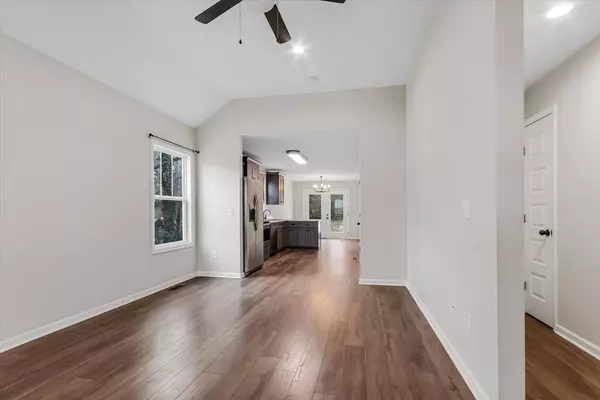 1041 Silver Creek Rd, Lewisburg, TN 37091