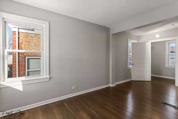 343 Frederick Avenue, Bellwood, IL 60104