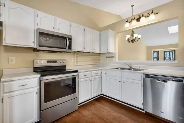 5273 Pros DR, West Chester, OH 45069