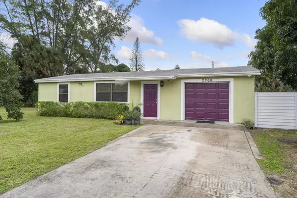 2768 Cherokee RD, West Palm Beach, FL 33406