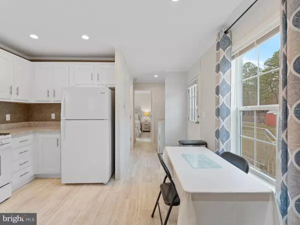 5043 ENGLISH CREEK AVE #BIRCH #30, Egg Harbor Township, NJ 08234