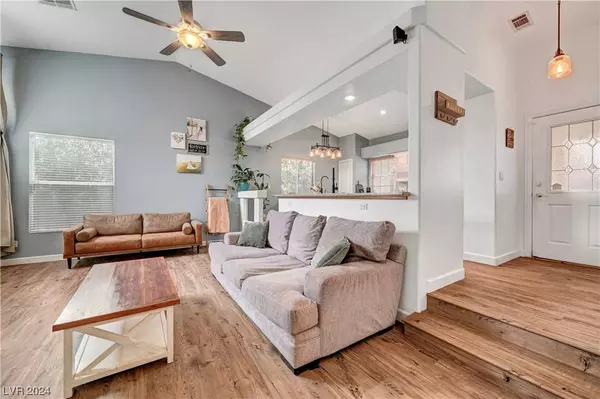 7629 Brilliant Forest Street, Las Vegas, NV 89131