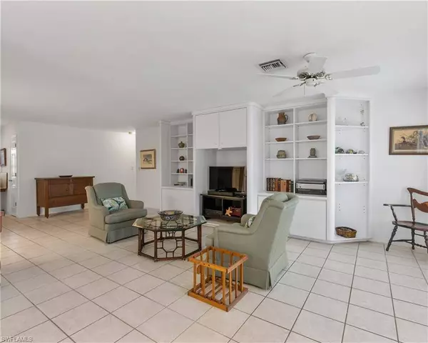 8232 Albatross RD, Fort Myers, FL 33967