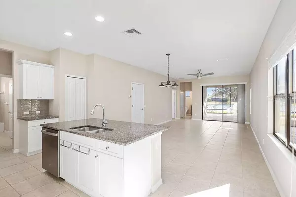 12624 CRYSTAL CLEAR PL, Bradenton, FL 34211