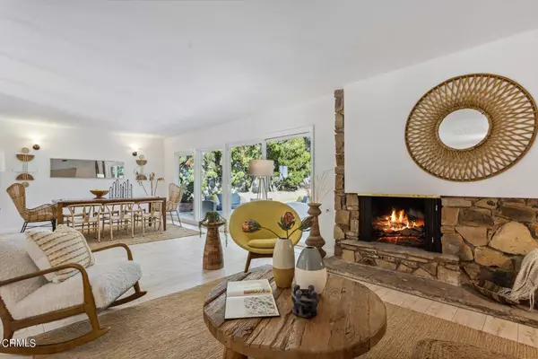 9442 Charrick DR, Tujunga, CA 91042