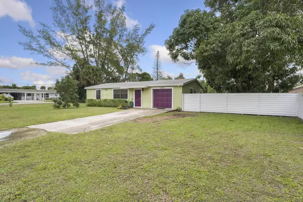 2768 Cherokee RD, West Palm Beach, FL 33406