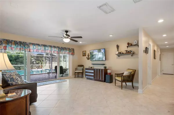 6117 DONEGAL DR, Orlando, FL 32819