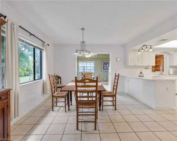 8232 Albatross RD, Fort Myers, FL 33967