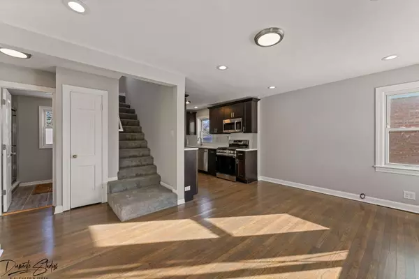 343 Frederick Avenue, Bellwood, IL 60104